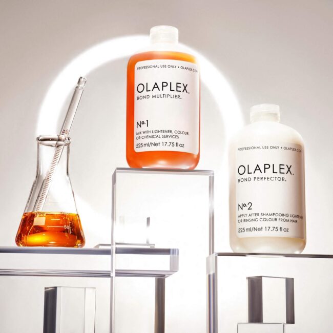 tratamiento olaplex 1 y 2 Tratamiento Olaplex 1 y 2 en Fermín Peluqueros Oviedo para reparar cabello dañado.