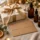 Regalo de Navidad para mujer: caja con lazo y bono regalo de belleza
